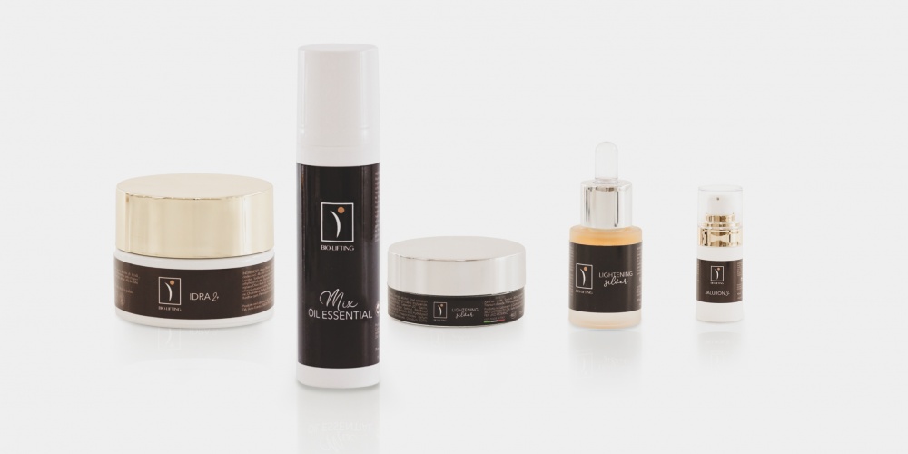 fotografia cosmetici still life foto in studio fotografo commerciale