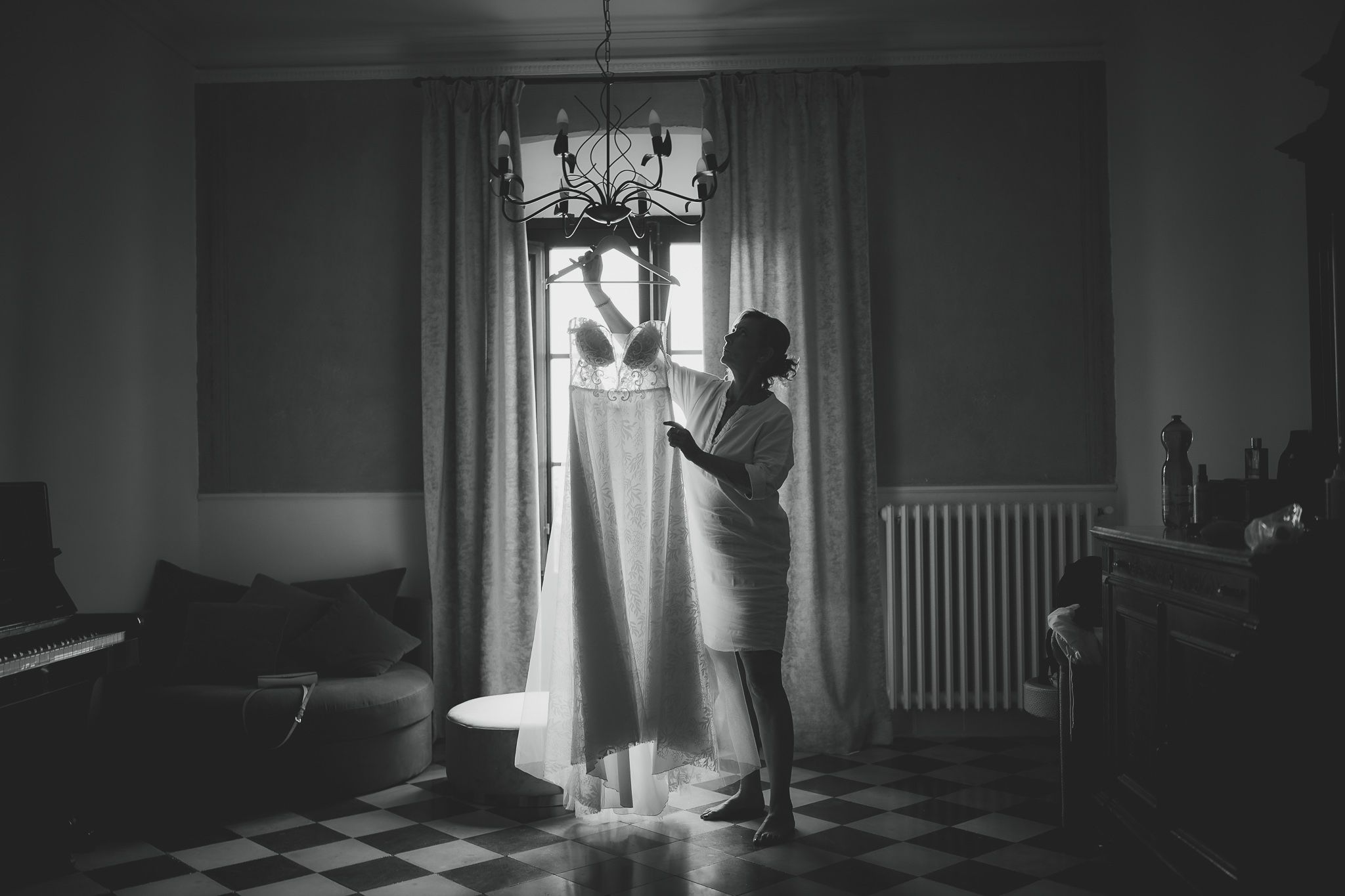 fotografia in bianco e nero di reportage durante un matrimonio a bientina pisa